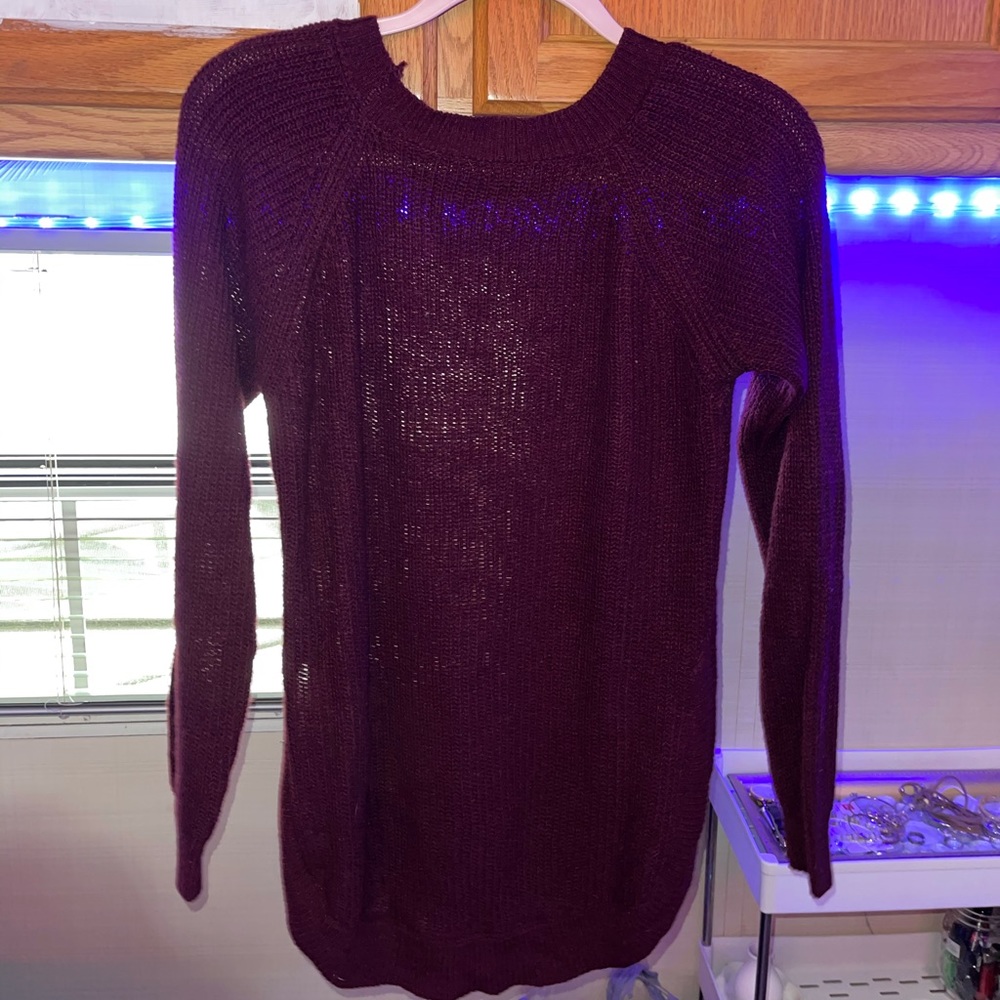 Maroon sweater